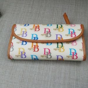 Dooney and Bourke wallet